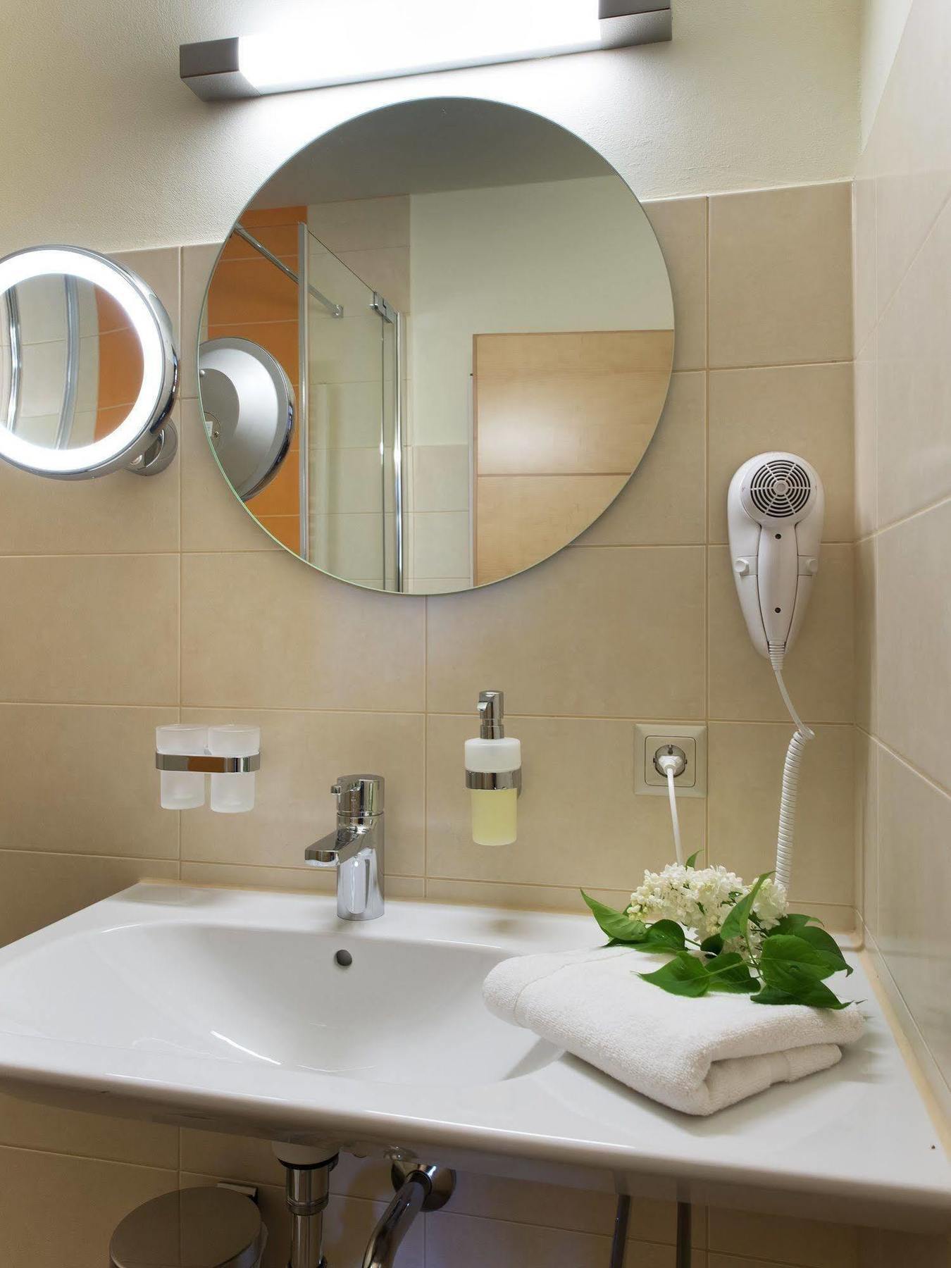 Sonn'Idyll Hotel & Saunalandschaft Rathenow Kültér fotó